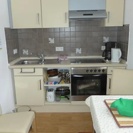 Haus Linden بيت ضيافة