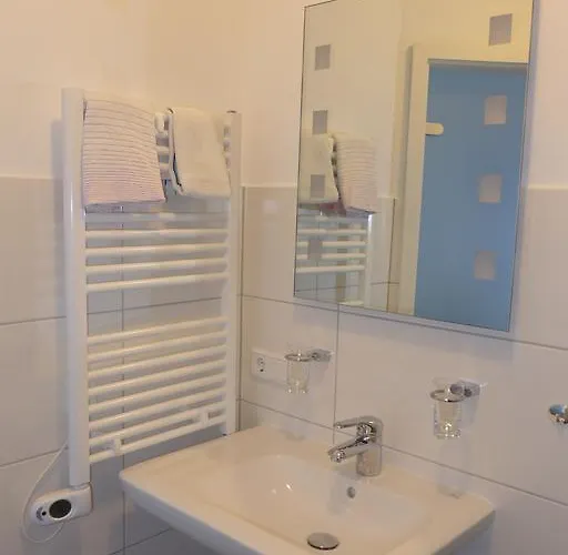 ゲストハウス Haus Linden