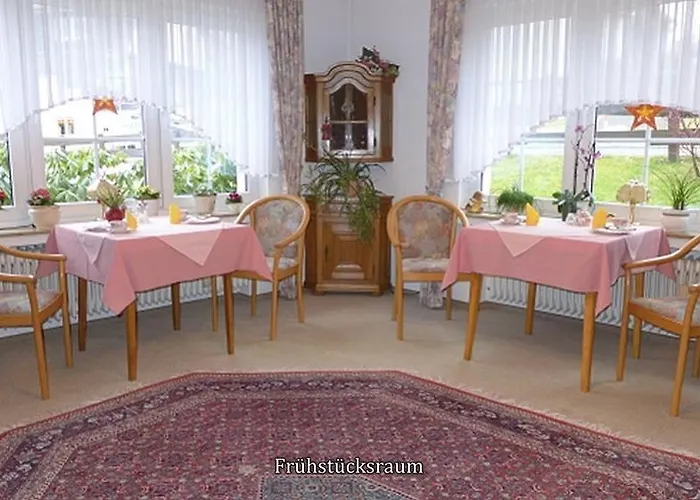 Haus Linden ゲストハウス 3*